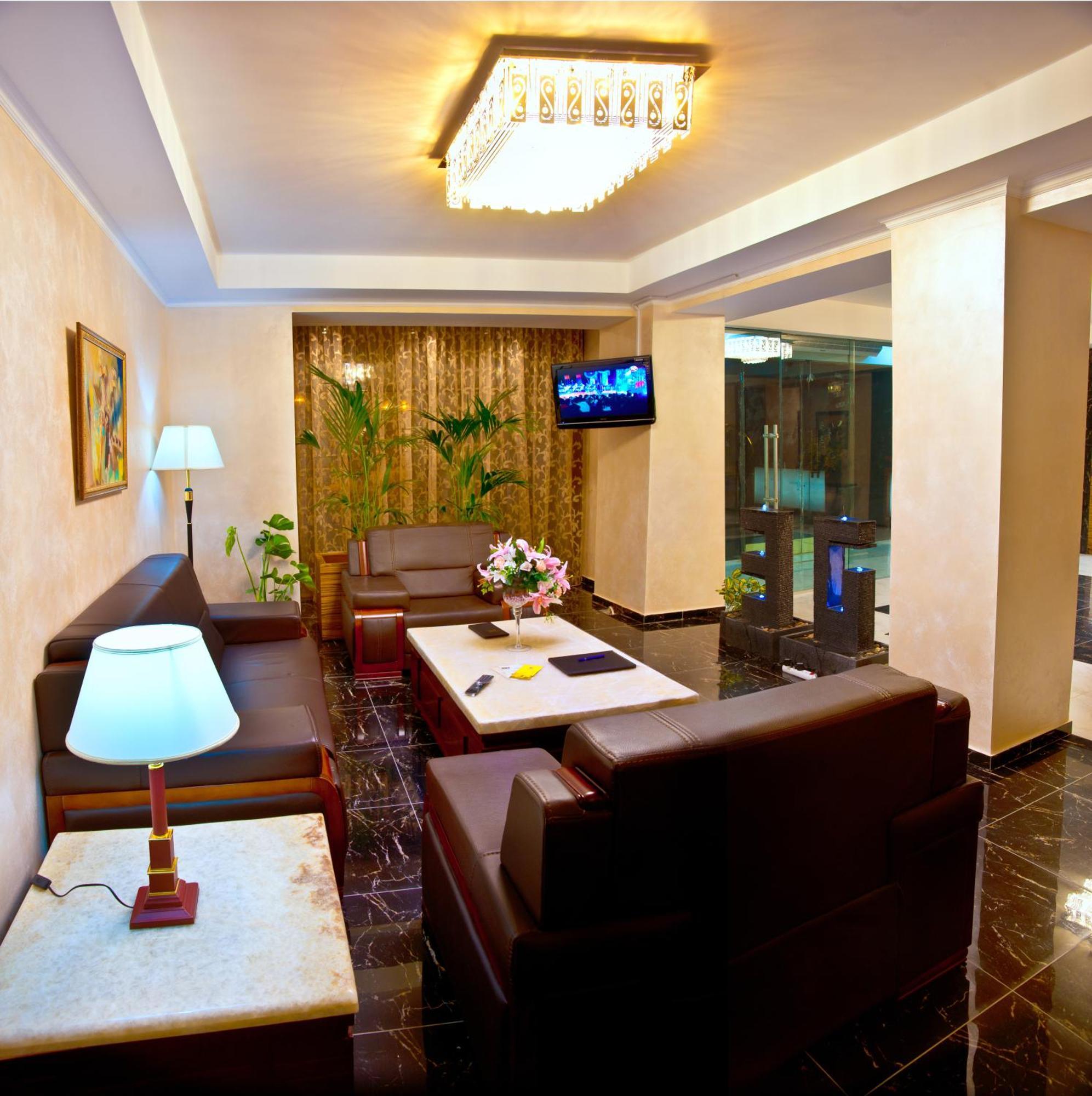 Hotel Goldman Empire Astana Exterior foto