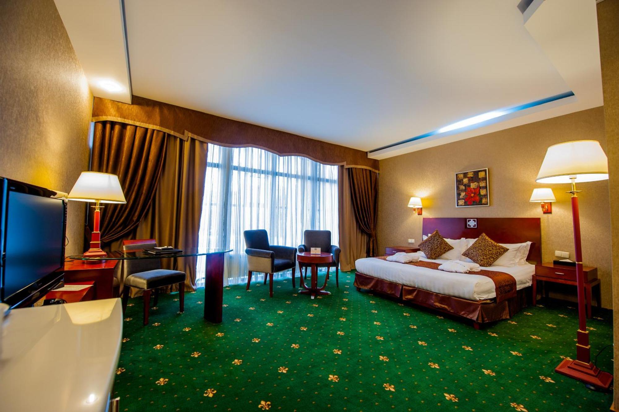Hotel Goldman Empire Astana Zimmer foto