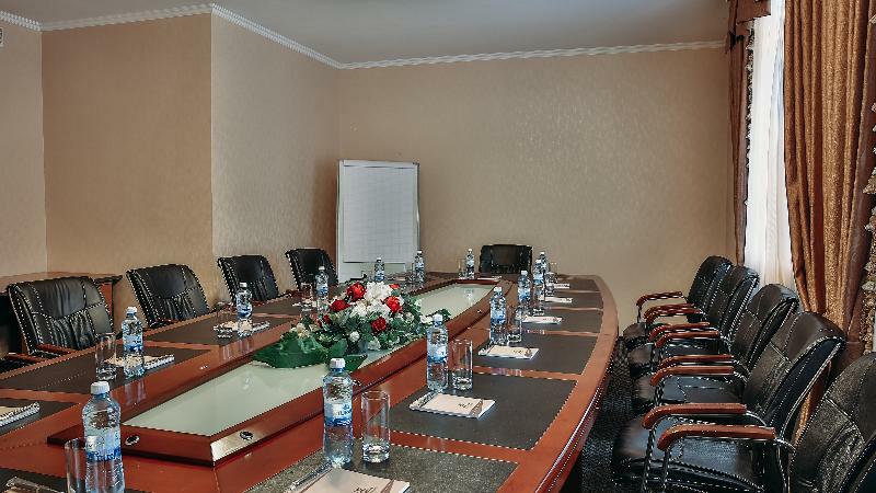 Hotel Goldman Empire Astana Exterior foto